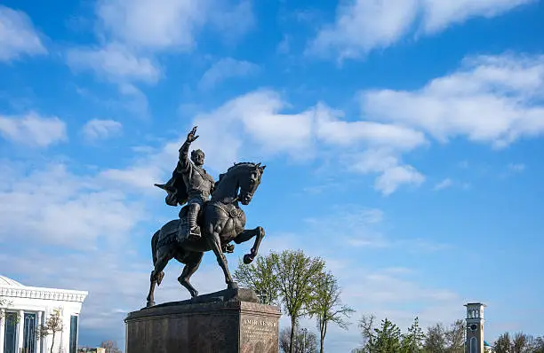 Uzbekistan, Tashkent, the equestrian statue of Tamerlane