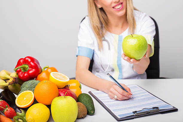 istock Health professional suggesting healthy lifestyle 515307542
