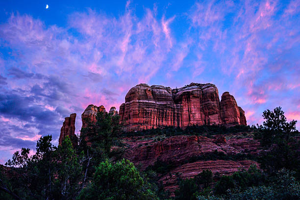 istock Sedona, Arizona - Cathedral Rock Twilight 515313914