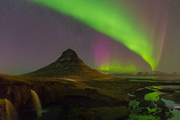 istock Kirkjufell mountain with beautiful northern lights 515366082