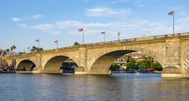 istock London Bridge in Lake Havasu 515374650