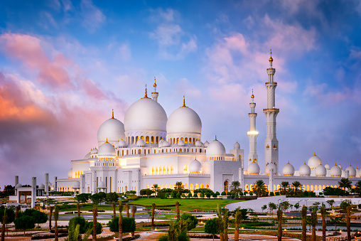 Abu Dhabi, United Arab Emirates, November 29, 2014 : The famous Sheikh Zayed Grand Mosque at dusk (Abu-Dhabi, UAE)