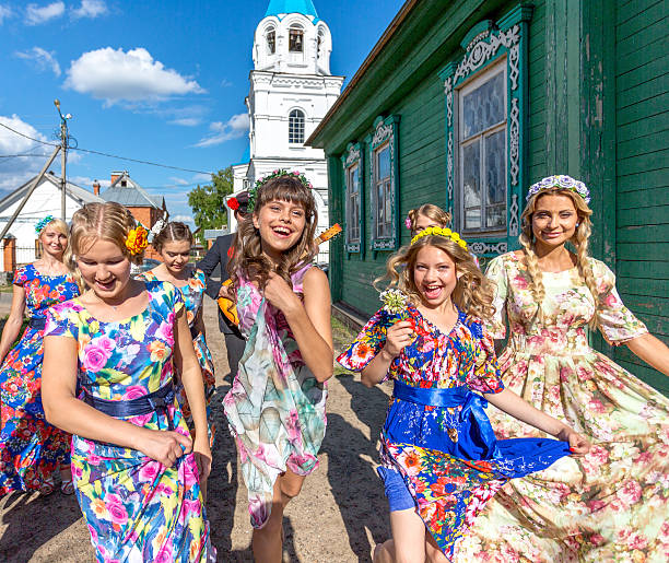 istock Russian country girls 515400315