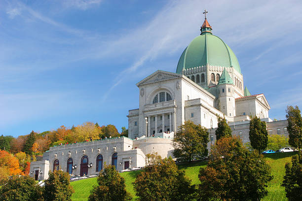 монреаль сент-джозеф марианум - st joseph oratory стоковые фото и изображения