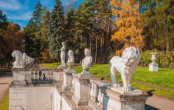 istock Sculptures in the autumn park 515451477