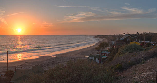 istock Cottages along Crystal Cove Beach at sunset 515474340