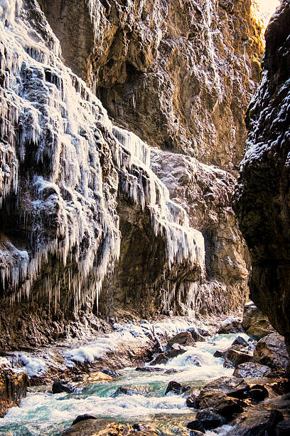 istock partnachklamm - garmisch-partenkirchen 515520158
