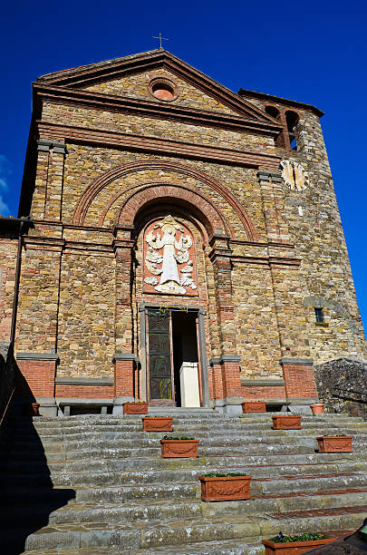 igreja de santa maria, panzano de chianti, na toscana, 5 - florence italy imagens e fotografias de stock