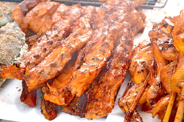 las costillas de cerdo que han hecho a la barbacoa - charbroil fotografías e imágenes de stock