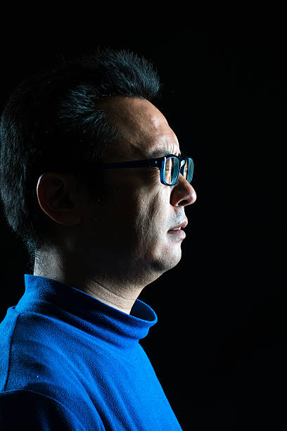 istock Profile view of a person in discomfort 515595708
