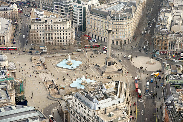 vista aérea da trafalgar square - praça trafalgar - fotografias e filmes do acervo