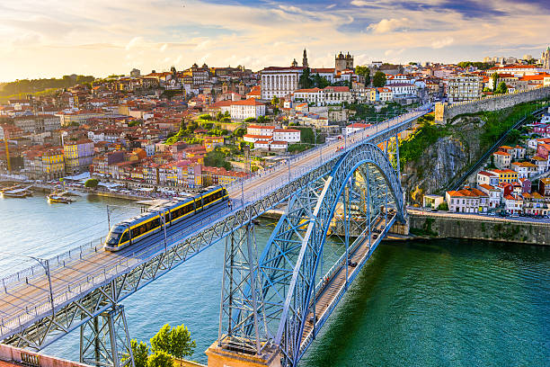 порту португалия мост - portugal стоковые фото и изображения