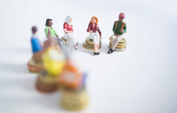istock crowd funding diverse cultures meeting 515674578