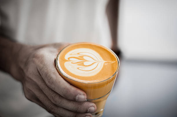 ラテのアート - barista coffee coffee crop heart shape ストックフォトと画像