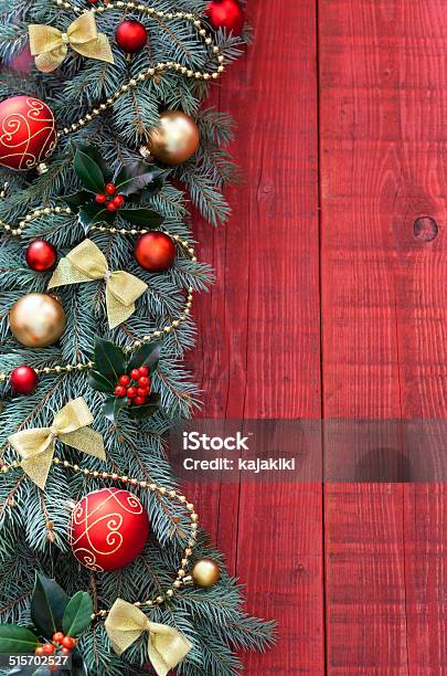Guirnalda De Navidad Foto de stock y más banco de imágenes de Acebo - Acebo, Adorno de navidad, Borde