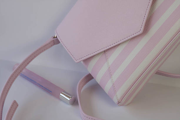 istock Cute pink cross body bag 515714996