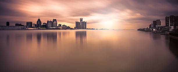 istock Detroit-Windsor Sunrise 515736154