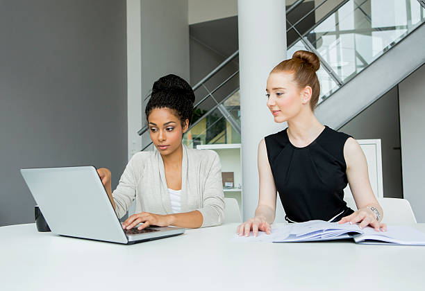 istock Young women in the office 515742431