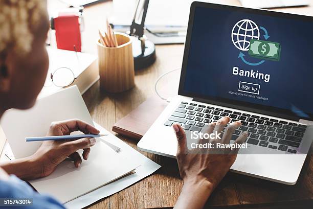 Bankingkonzeptbusinessfinanzen Wirtschaft Stockfoto und mehr Bilder von Bankgeschäft - Bankgeschäft, Afrikanischer Abstammung, Aussuchen