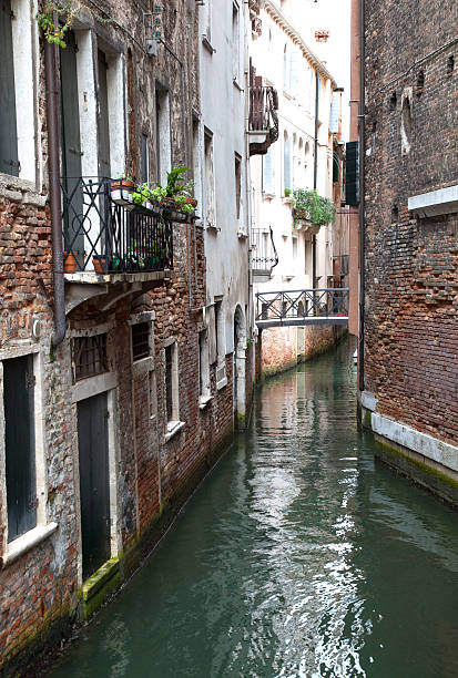 canal de veneza - venice italy italy street italian culture imagens e fotografias de stock