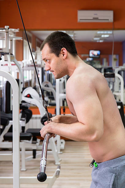 hombre de gimnasio - middle human age men male fotografías e imágenes de stock