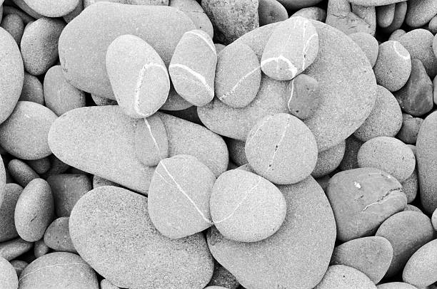 istock Fairy Rock heart land art 515804030