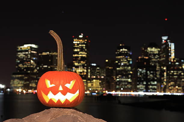 istock Scary pumpkin to Halloween 515807779