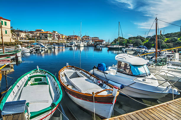 istock Stintino old harbor on a clear day 515815460