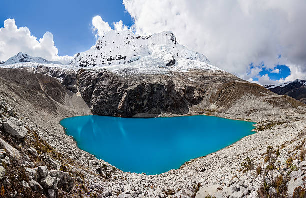 Lake Laguna 69 and Chakrarahu mountain
