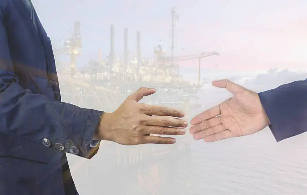 shakehands and rig double exposure concept