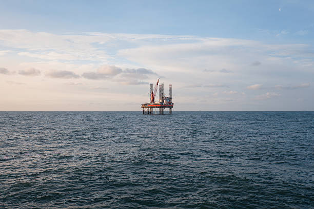 istock Oil platform during the day 515922212