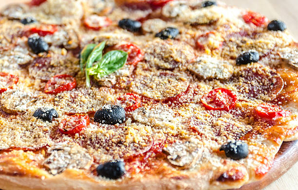istock Homemade Regina pizza 515960813