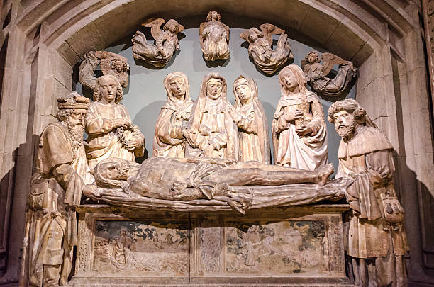 Entombment of Christ, ca. 1515 Entombment of Christ in Metropolitan Museum of Art cloister stock pictures, royalty-free photos & images