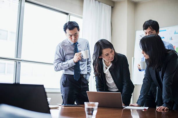 istock Business team having a meeting in conference room 515970518