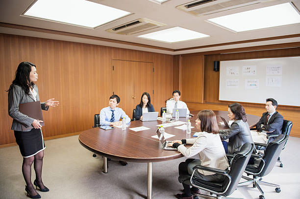 istock Business team working in meeting room 516009464
