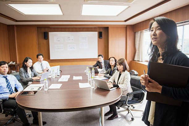 istock Business team working in meeting room 516009592