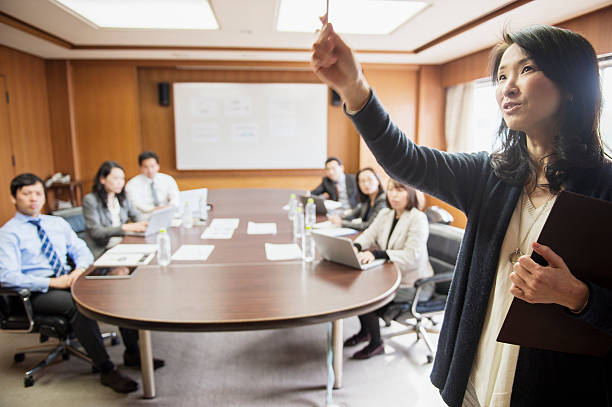 istock Business team working in meeting room 516009686