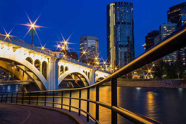 istock Urban Bridge in the Evening 516038731