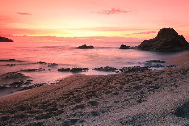 istock Sunrise in Lloret de Mar 516074294