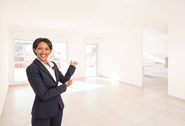 istock Real estate agent selling home. 516079417