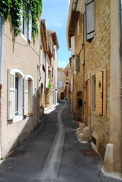 istock Lourmarin village 516079713