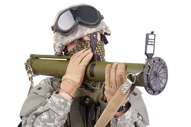 istock US soldier with anti-tank rocket launcher on white background 516082573