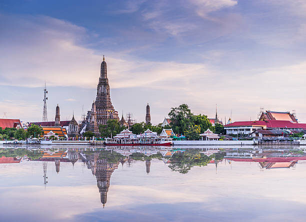 Wat ARUN Wat arun in  evening , Bangkok, Thailand wat arun stock pictures, royalty-free photos & images