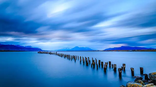 This is a kind of wooden dock in the city of Puerto Natales. Close to the city center. Ideal for walking. 