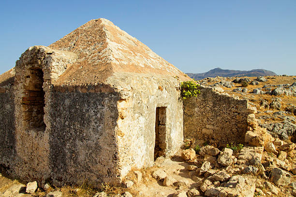 istock Ancient Stronghold in Crete 516117335