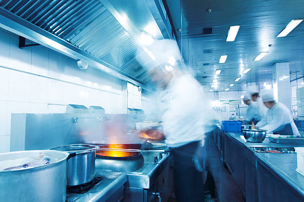 istock Motion chefs of a restaurant kitchen 516133982