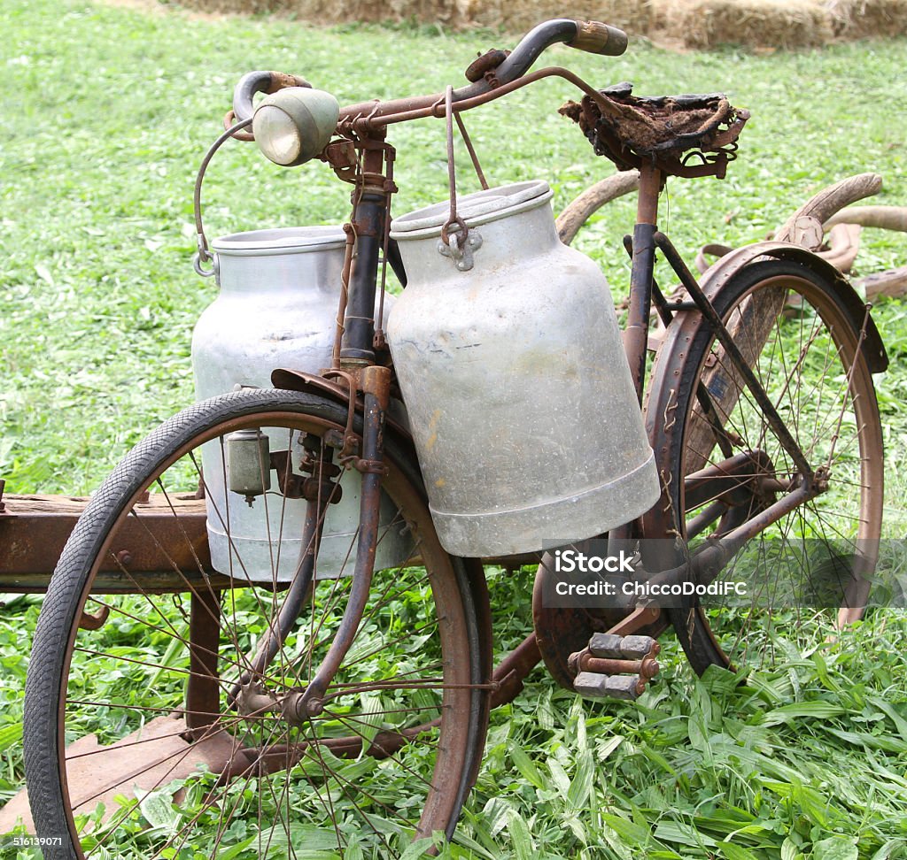 Một chiếc xe đạp cũ không chỉ là một phương tiện di chuyển mà còn mang đến cho bạn những kỷ niệm đáng nhớ. Hãy đến và xem hình ảnh của một chiếc xe đạp cũ đang chờ đợi bạn để tái sinh những kỷ niệm xưa.