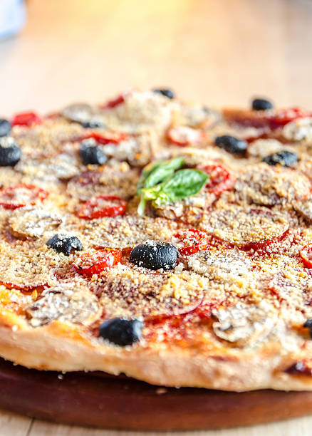 istock Homemade Regina pizza 516160259