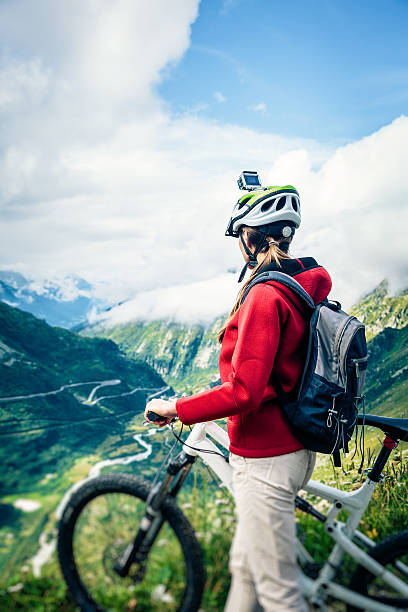 istock Mountainbiker with Actioncam on Helmet 516177304