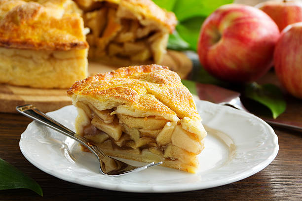 klasyczne amerykańskie apple pie. - pie dessert apple pie autumn zdjęcia i obrazy z banku zdjęć